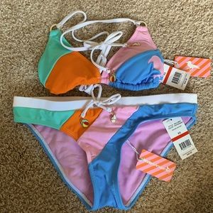 Modern Amusement XS Hipster Bikini NWT
